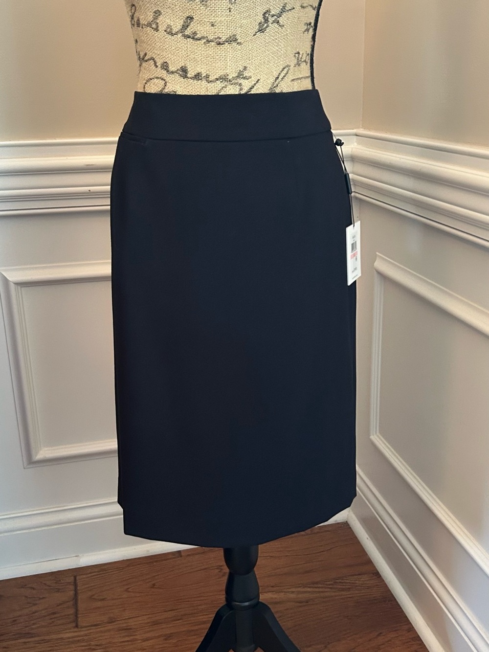 NWT Calvin Klein Dark Navy Classic Pencil Skirt